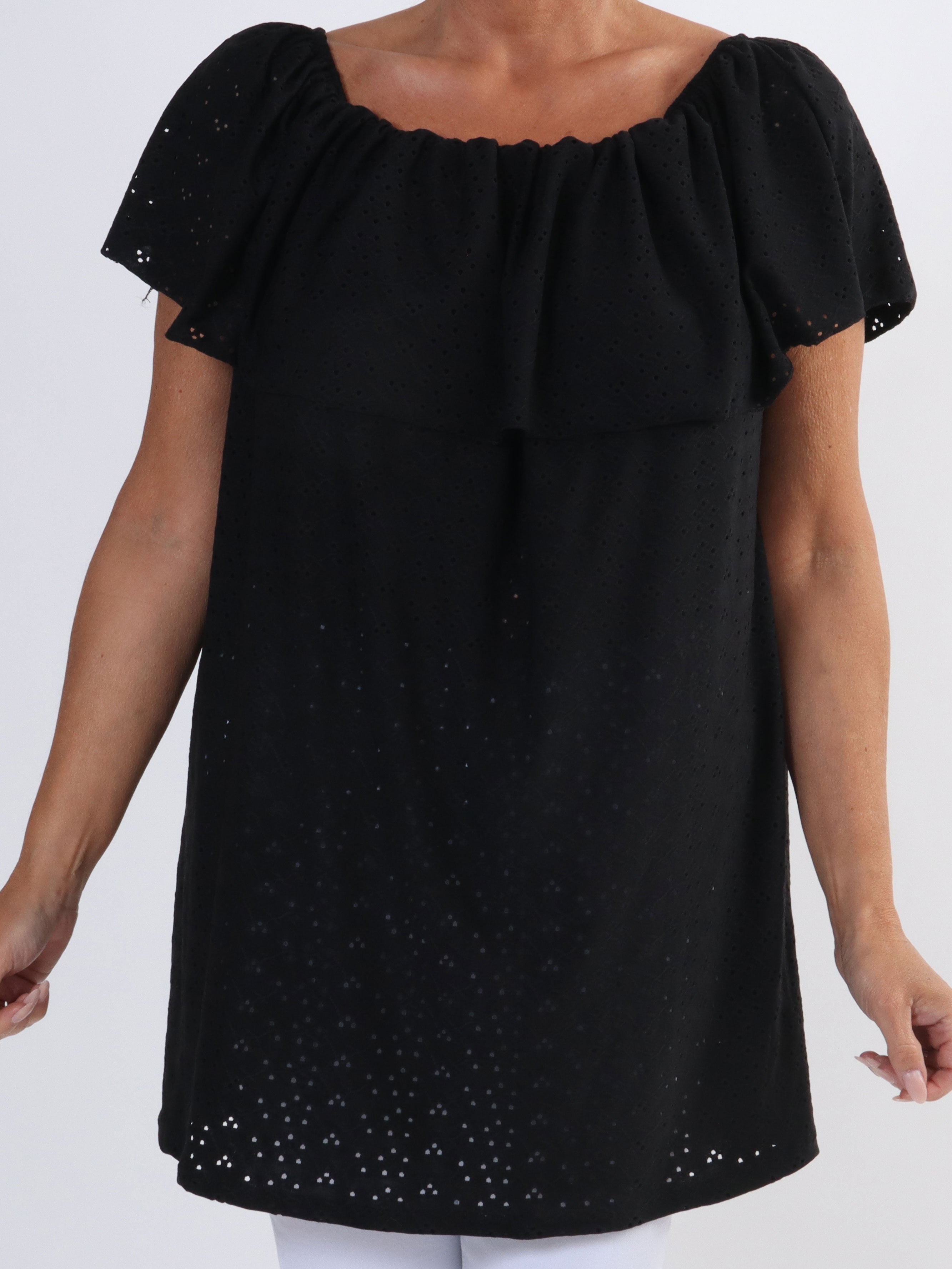 Sienna - Söt stretchig tunika i stora storlekar med broderi anglaise